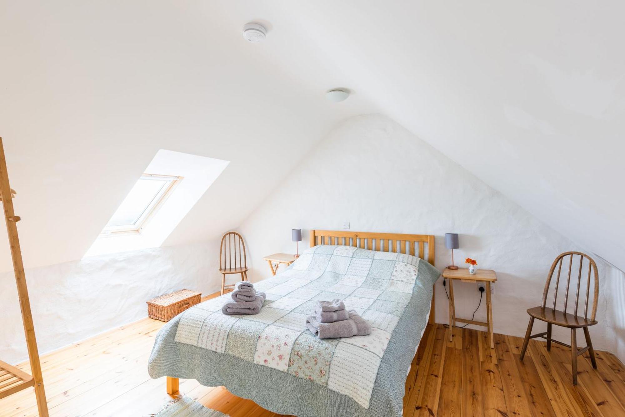 The Workshop- Eco Cottage By The Coastal Path Goodwick Eksteriør bilde