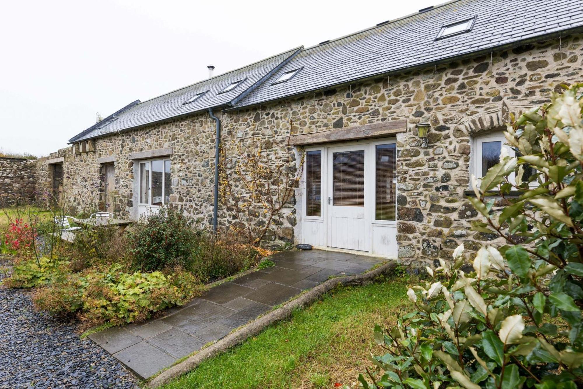 The Workshop- Eco Cottage By The Coastal Path Goodwick Eksteriør bilde